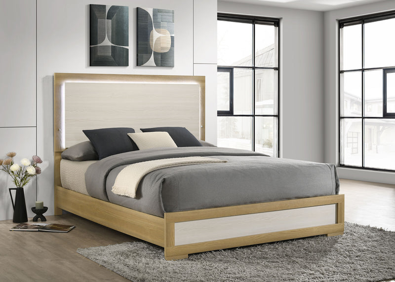 Hyland Eastern King & Queen Bed