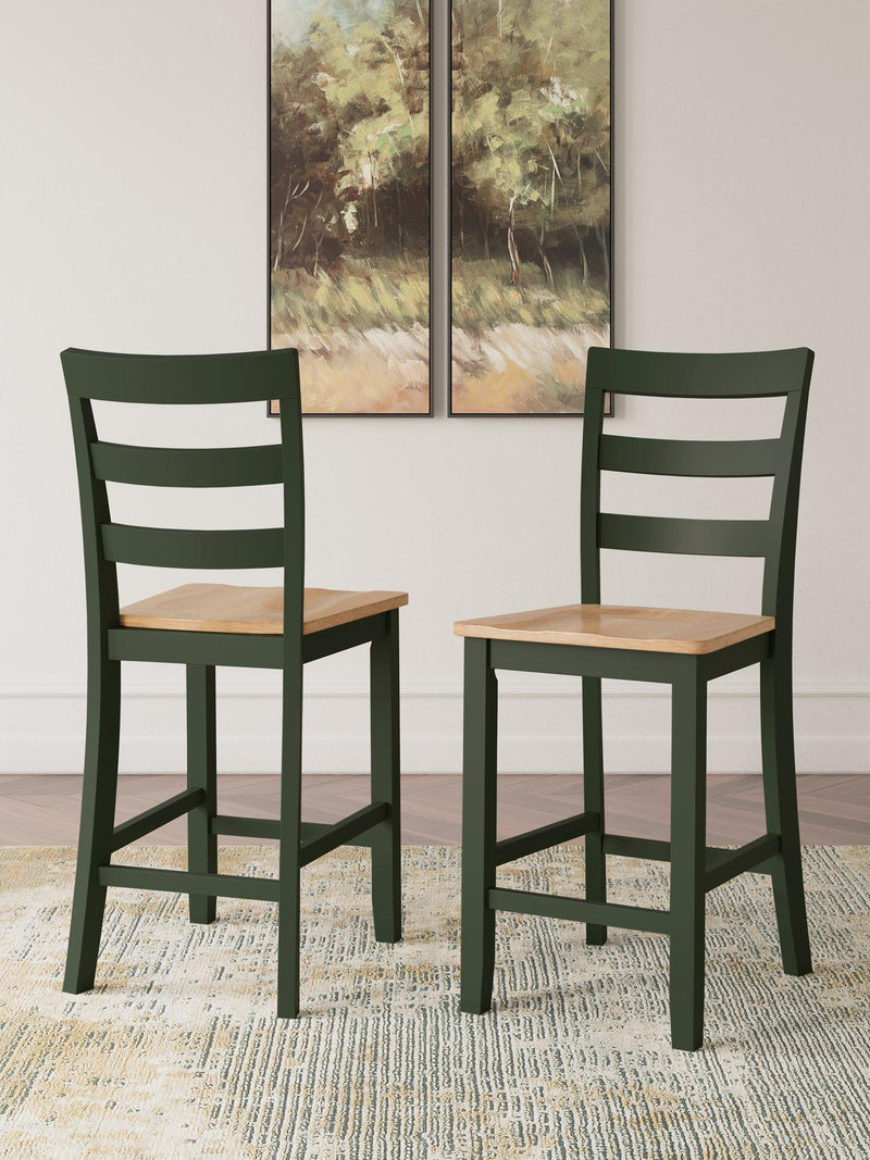 Gesthaven Dining Set